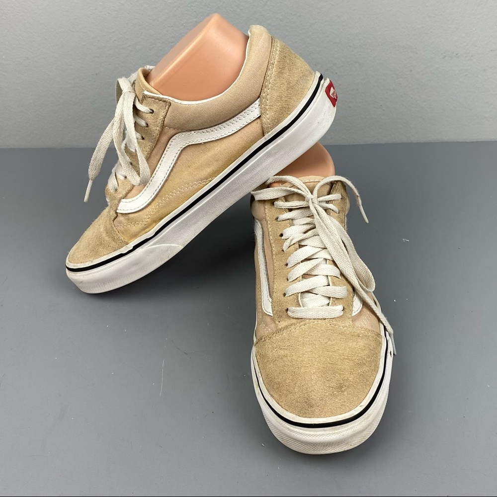 Vans Size 6.5 tan 500714